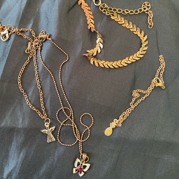 Bag of Assorted Jewelry/ Arts & Crafts Items - Picture 3 of 10